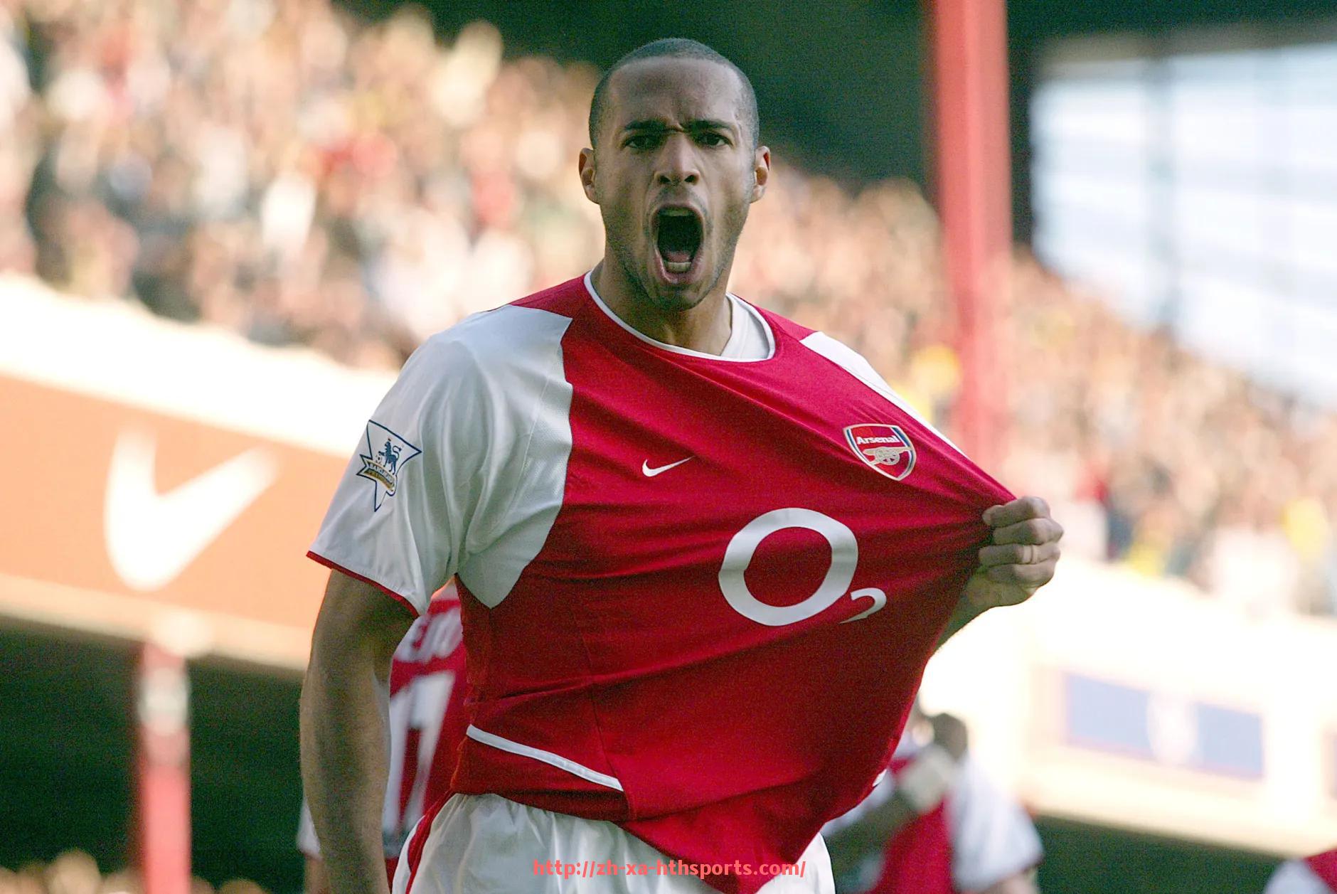 华体会hth登录入口-英超14–15赛季球衣设计特点与经典配色回顾