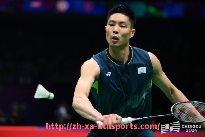 华体会hth登录入口-世俱杯专属比赛用球版本汇总展现赛事标志性元素的演进历程